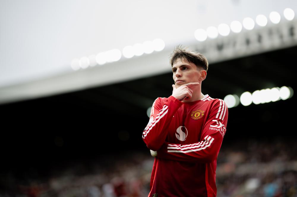 龙目前所面 龙目前所面